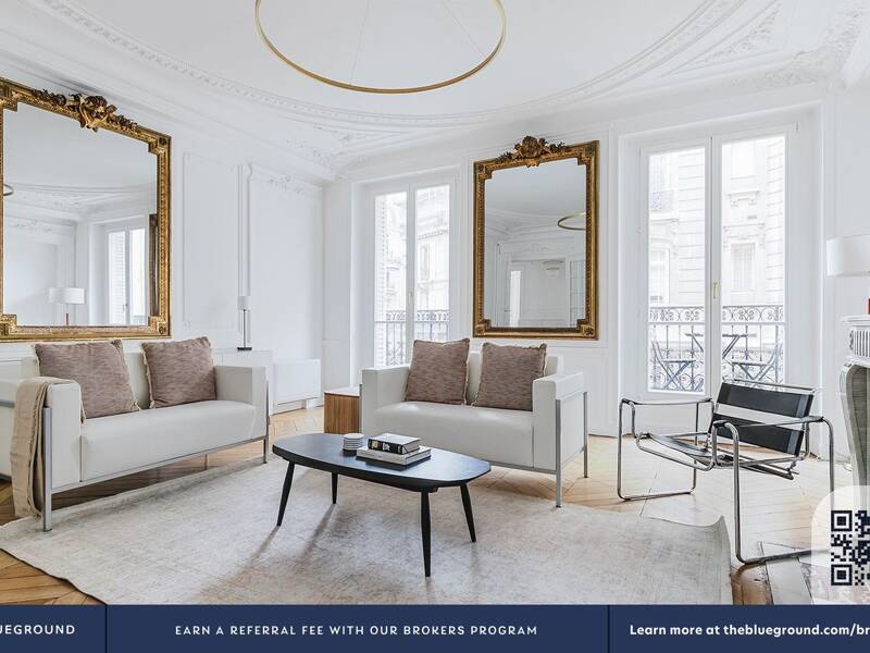 Maison à louer, 107m², PARIS 8E