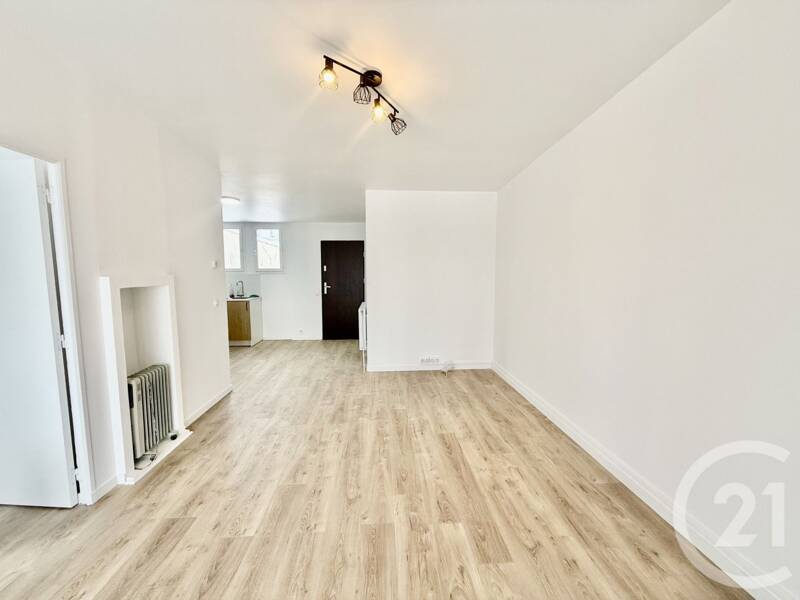 Maison à louer, 61m², SAINT PIERRE LES NEMOURS