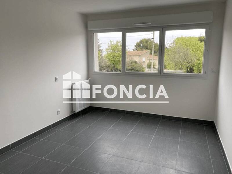 Maison à louer, 57m², ENTRAIGUES SUR LA SORGUE