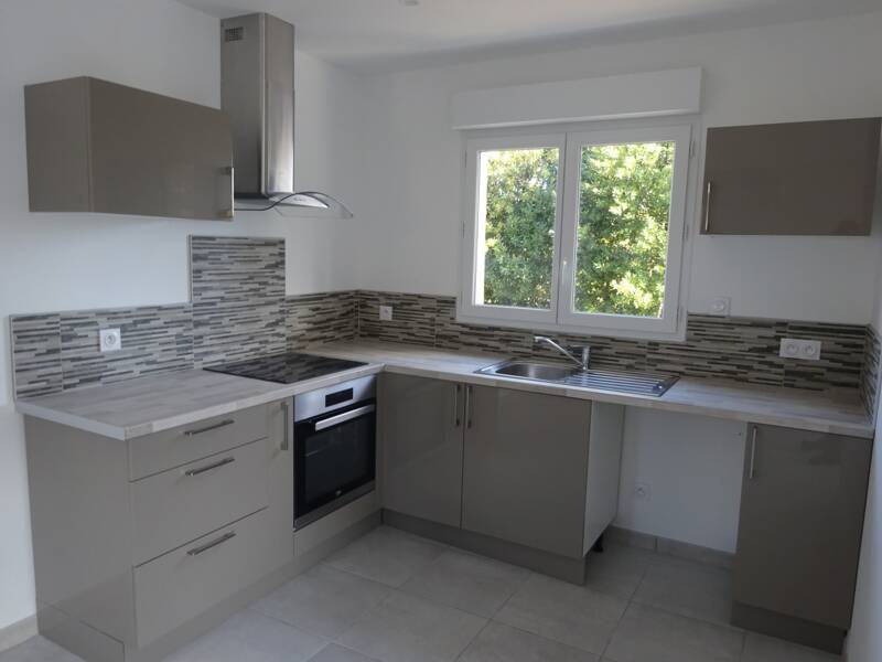 Maison à louer, 96m², SAINT PRIVAT DES VIEUX