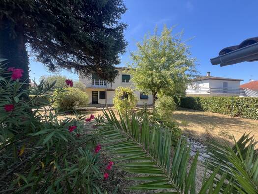 Maison à vendre 363 000 € 7 pièces 5 chambres 185 m² 859 m² de terrain Camblanes et Meynac 33360
