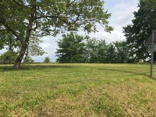 Terrain constructible à vendre 40 000 € 2 600 m² de terrain Bassac 16120