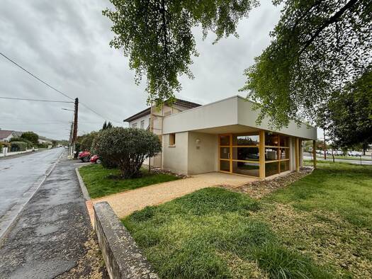 Local commercial à louer 1 200 € 189 m² de surface de vente Sainte Catherine Villeneuve-sur-Lot 47300