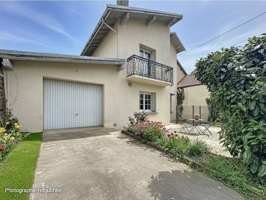 Maison à vendre 365 000 € 4 pièces 3 chambres 74 m² 179 m² de terrain Nangy 74380