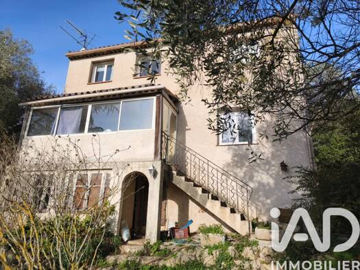 Maison à vendre 445 000 € 8 pièces 5 chambres 140 m² 2 697 m² de terrain Saint-Cézaire-sur-Siagne 06530