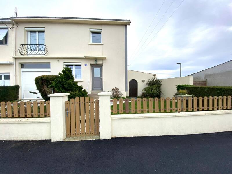 Maison à vendre, 110m², LE MAY SUR EVRE