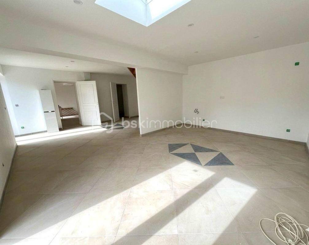 Maison à vendre, 114m², ESTOUCHES