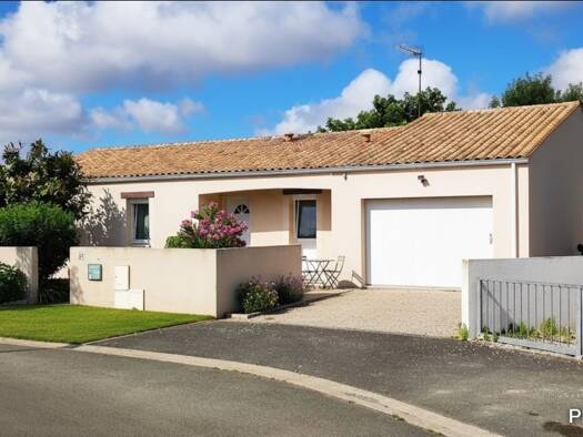 Maison de plain-pied à vendre 337 000 € 5 pièces 4 chambres 125 m² 775 m² de terrain Saint-Ouen-d'Aunis 17230