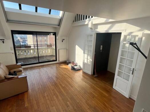 Duplex à louer 2 200 € 3 pièces 2 chambres 117 m² Étage 5/5 Village Fontenay-sous-Bois 94120