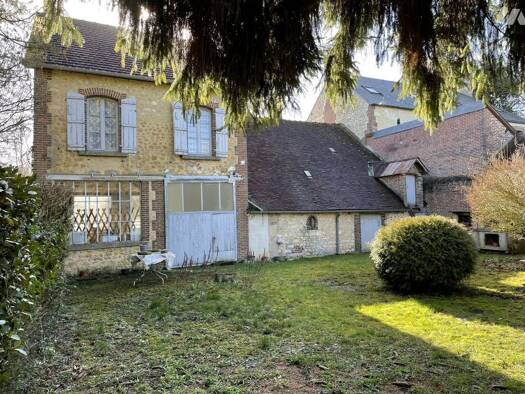 Maison à vendre 94 950 € 3 pièces 2 chambres 1 432 m² de terrain Mortagne-au-Perche 61400