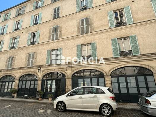 Local commercial à louer 921 € 18 m² de surface de vente Paris 10ème arrondissement 75010