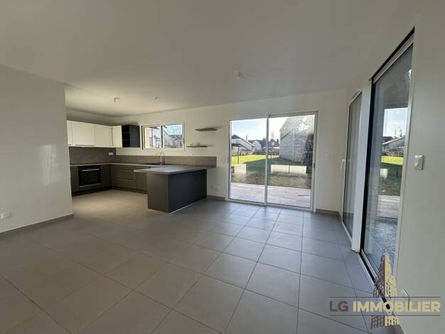 Maison à louer 1 550 € 5 pièces 4 chambres 104,1 m² Amiens 80000