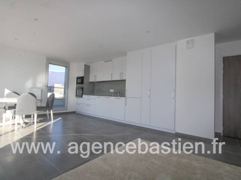 Maison à louer, 73m², SAINT GENIS POUILLY