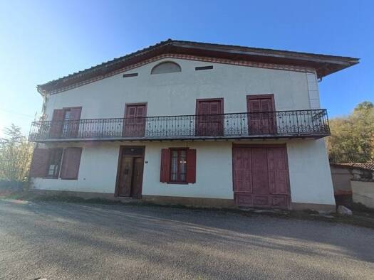 Maison à vendre 103 740 € 8 pièces 4 chambres 206,8 m² 151 m² de terrain Castelnau-Durban 09420