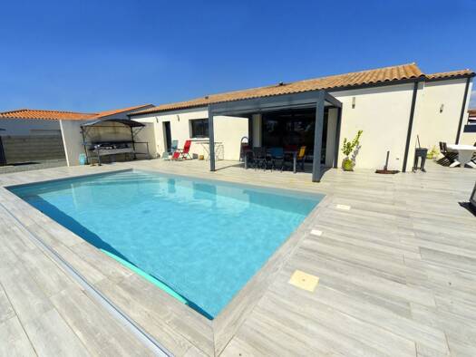 Maison de plain-pied à vendre 535 000 € 4 pièces 3 chambres 120,82 m² 772 m² de terrain Médis 17600