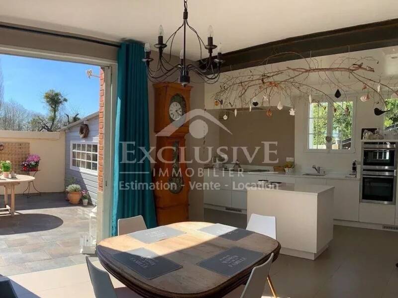 Maison à vendre, 145m², BONNEVILLE SUR TOUQUES