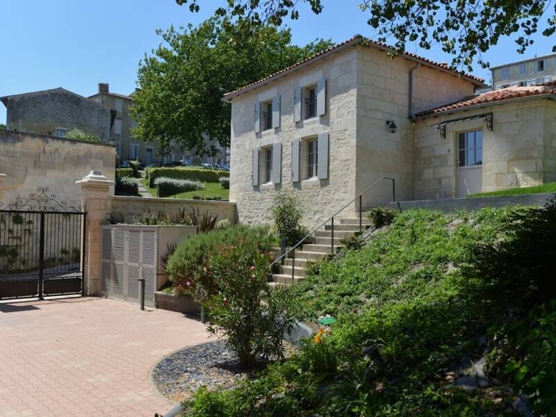 Maison à louer, 58m², SAINTES