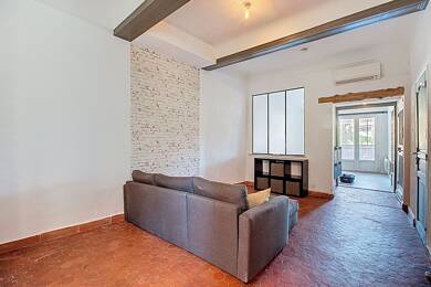 Appartement à louer 765 € 2 pièces 1 chambre 44 m² Étage 1/3 Flayosc 83780