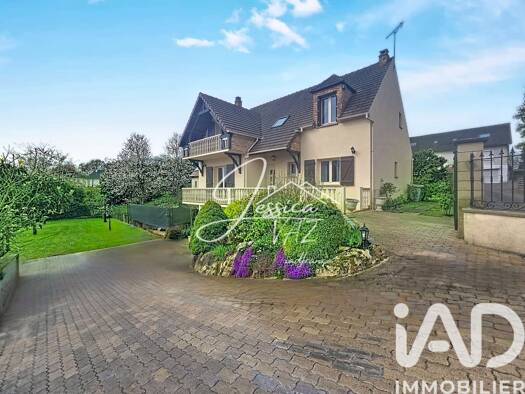 Maison à vendre 439 500 € 6 pièces 4 chambres 132 m² 770 m² de terrain Centre Est Sud Dammartin-en-Goële 77230