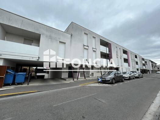 Appartement à louer 813 € 3 pièces 2 chambres 63,9 m² Étage 2/2 Croix-daurade Toulouse 31200