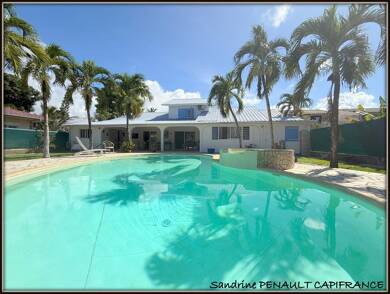 Maison à vendre 646 000 € 7 pièces 6 chambres 221 m² 813 m² de terrain Kourou 97310