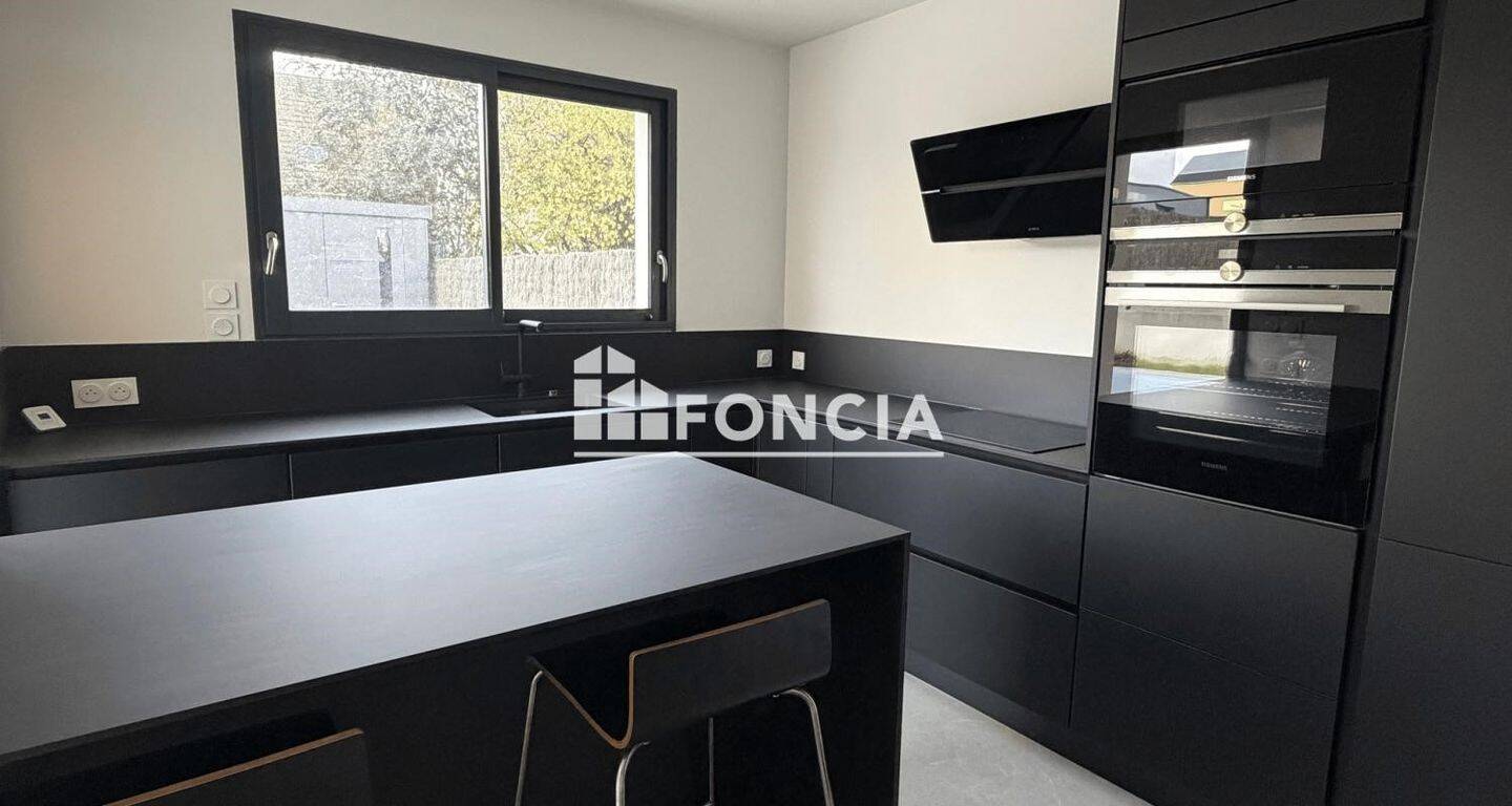 Maison à vendre, 111m², SAVIGNE L'EVEQUE