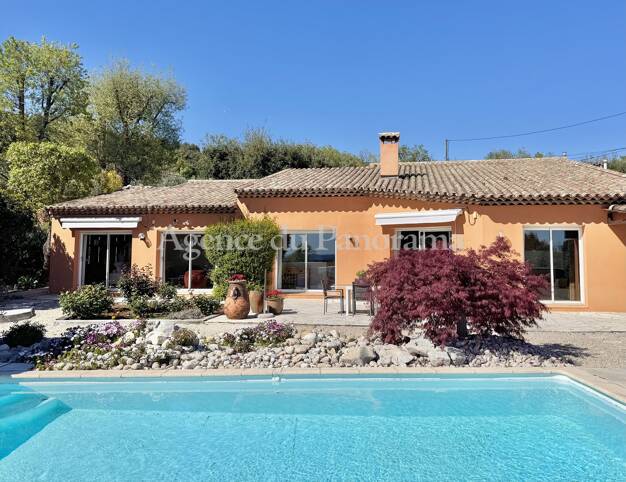 Villa à vendre 945 000 € 6 pièces 4 chambres 180 m² 2 004 m² de terrain Cabris 06530