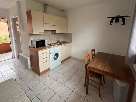 Appartement à louer 470 € 1 pièce 18 m² Hostens 33125