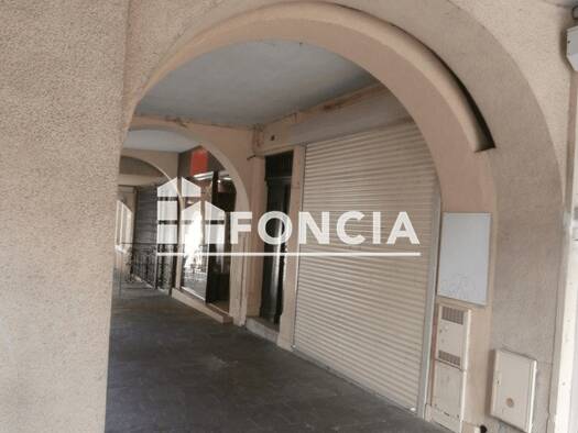 Local commercial à louer 340 € 18 m² de surface de vente Saint-Sever 40500