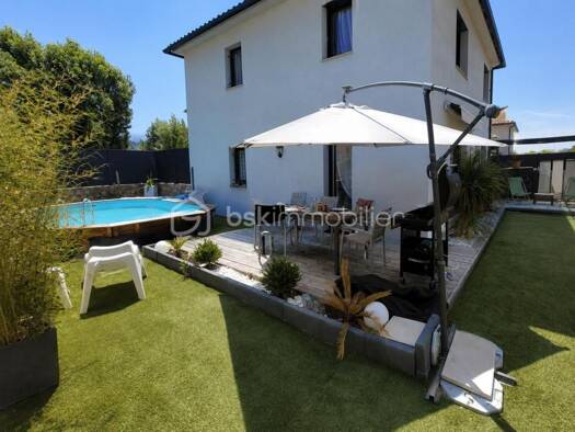 Maison jumelée à vendre 430 000 € 4 pièces 3 chambres 106 m² Montauroux 83440
