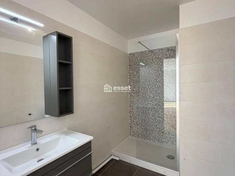 Maison à louer, 40m², SAINT MAUR DES FOSSES