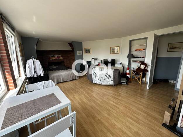 Appartement à louer 450 € 1 pièce 42 m² Dernier étage, Étage 1/1 disponible à partir du 01/07/2025 Beau Marais-Gare-Lafayette Béthune 62400
