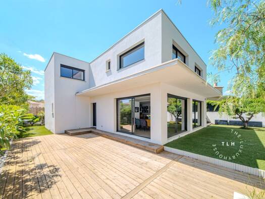 Villa à vendre 849 000 € 5 pièces 4 chambres 200 m² 479 m² de terrain Perols 34470