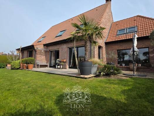 Maison à vendre 695 000 € 6 pièces 5 chambres 158 m² 414 m² de terrain Lompret 59840