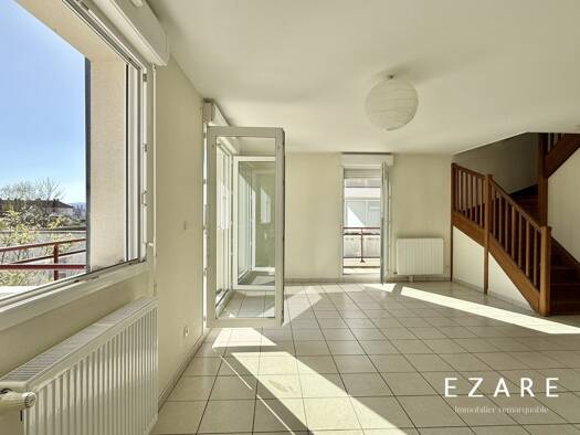 Duplex à vendre 270 000 € 5 pièces 4 chambres 106,4 m² Étage 3/3 Dijon 21000