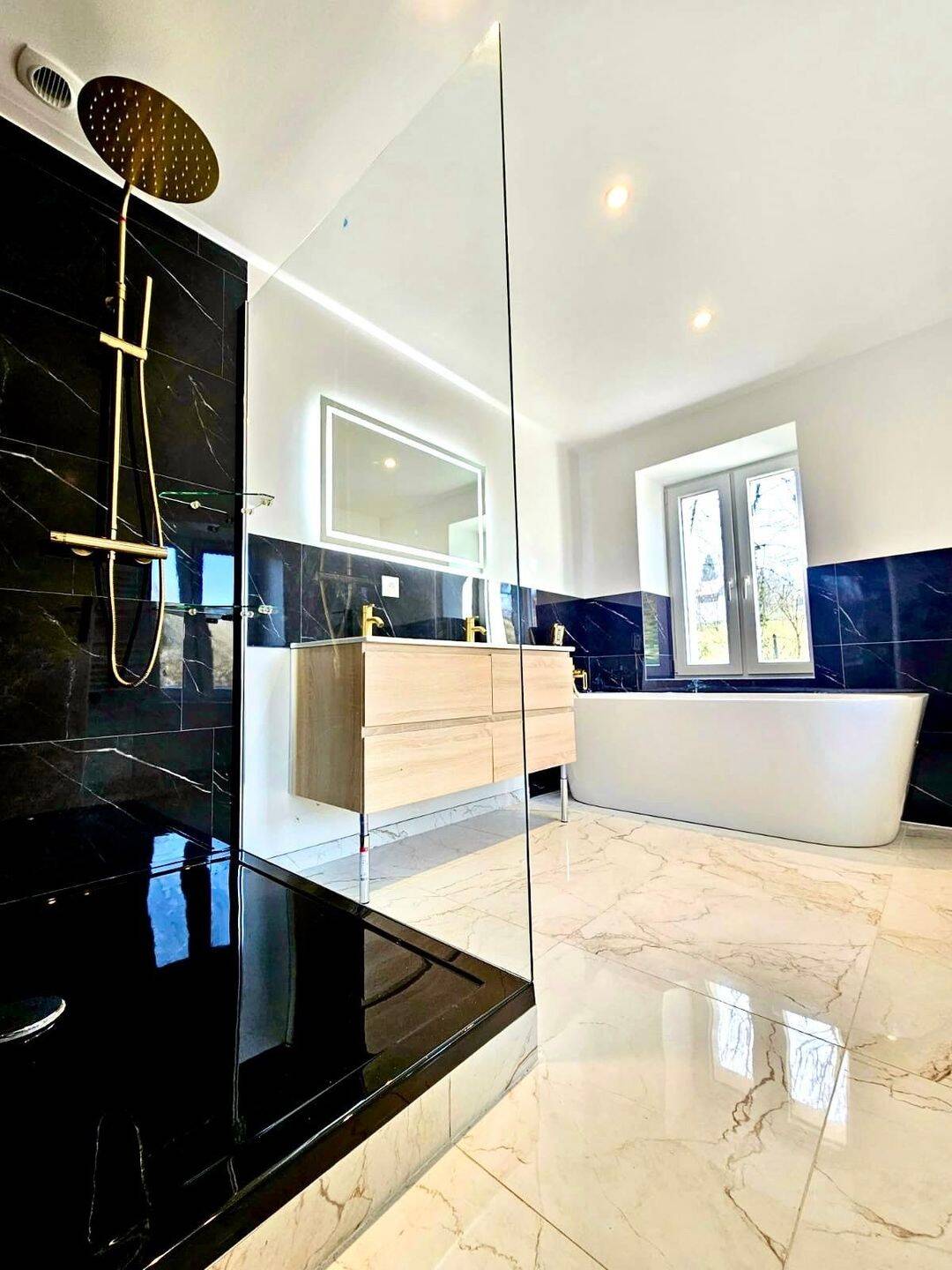 Maison à vendre, 217m², SAINT PAUL EN CHABLAIS