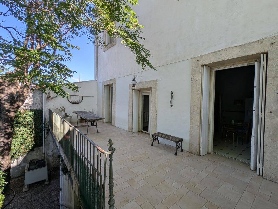 Maison à vendre, 185m², MONTBAZIN
