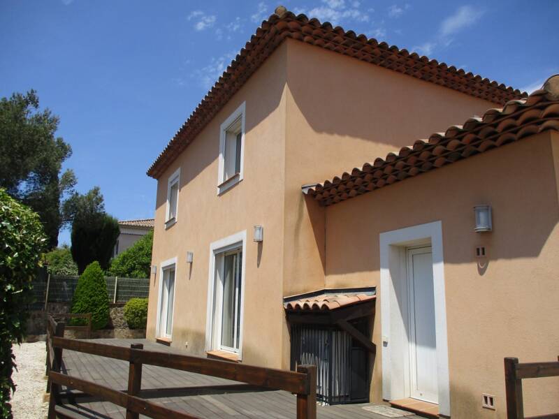 Maison à louer, 107m², HYERES