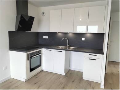 Appartement à louer 900 € 4 pièces 3 chambres 76,2 m² 2ème étage Courseulles-sur-Mer 14470