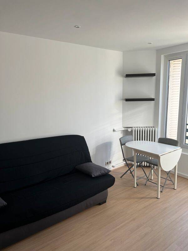 Maison à louer, 22m², COURBEVOIE