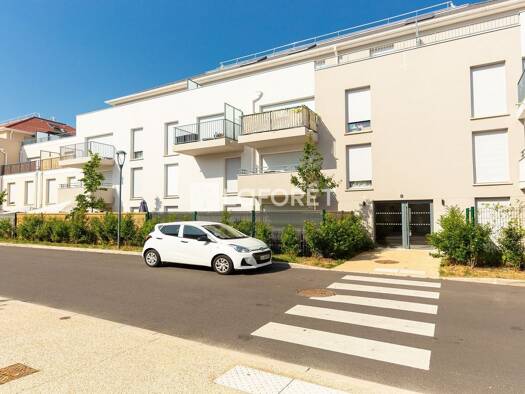 Appartement à vendre 219 300 € 2 pièces 1 chambre 42 m² Étage 1/3 Belle Croix Ozoir la Ferriere 77330