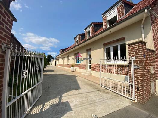 Maison à vendre 329 000 € 10 pièces 4 chambres 154 m² 900 m² de terrain Mercatel 62217