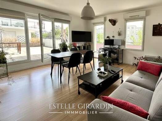 Appartement à vendre 230 000 € 3 pièces 2 chambres 66 m² Étage 3/4 ZA Hauts de Gesvre Nantes 44300