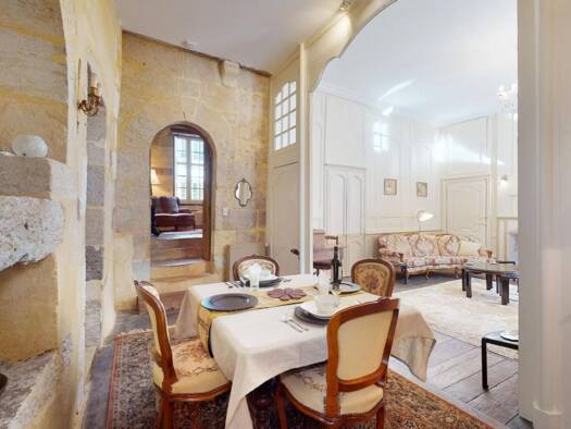 Appartement à vendre 250 000 € 6 pièces 2 chambres 95 m² Étage 1/3 Puy-Saint Font Périgueux 24000