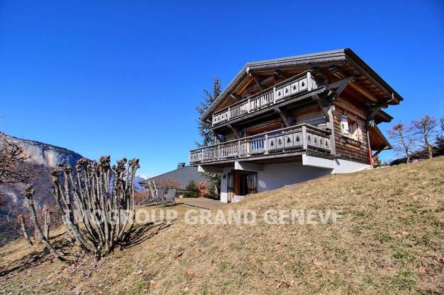 Maison à vendre 990 000 € 6 pièces 4 chambres 125 m² 558 m² de terrain Les Carroz D'Arâches Les Carroz d Arraches 74300