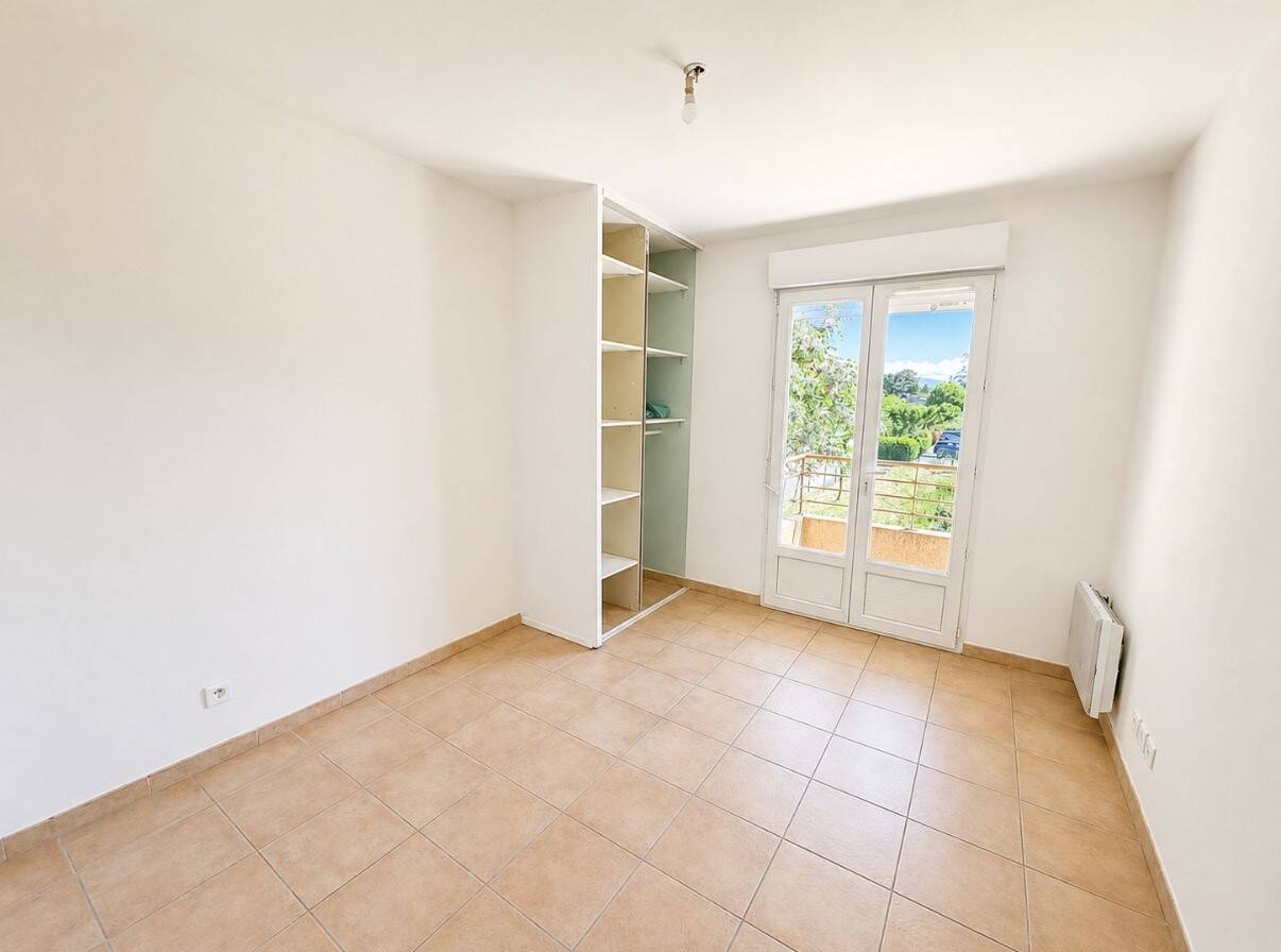 Maison à vendre, 81m², ENTRAIGUES SUR LA SORGUE