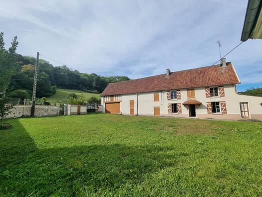 Ferme à vendre 372 000 € 5 pièces 4 chambres 142 m² 41 708 m² de terrain Orly-sur-Morin 77750