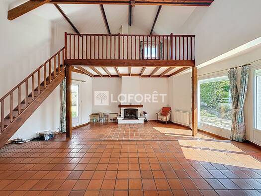 Maison à vendre 698 500 € 6 pièces 4 chambres 156 m² 857 m² de terrain La Plaine Montesson 78360