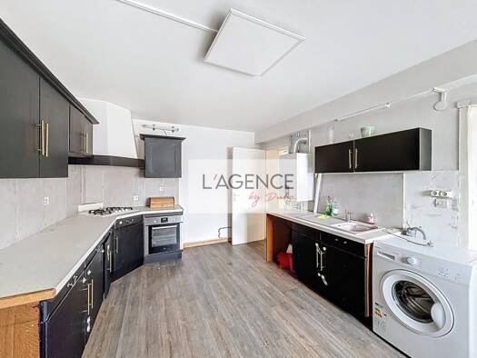 Duplex à vendre 130 000 € 4 pièces 2 chambres 92,8 m² Étage 2/2 Knutange 57240