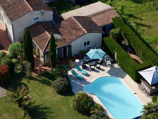 Maison à vendre 499 000 € 7 pièces 5 chambres 220 m² 1 778 m² de terrain Saint-Agnant 17620
